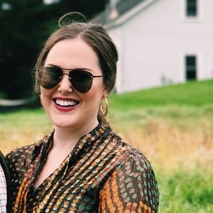 Meet your Posher, Kelly